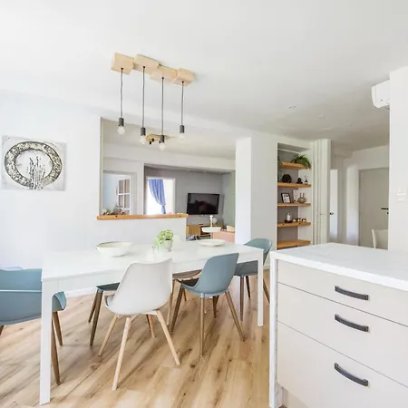 Premium 4br Near Buda Castle * Budapest