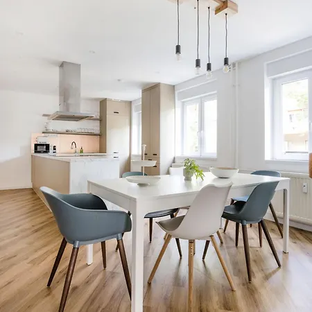 Premium 4br Near Buda Castle *