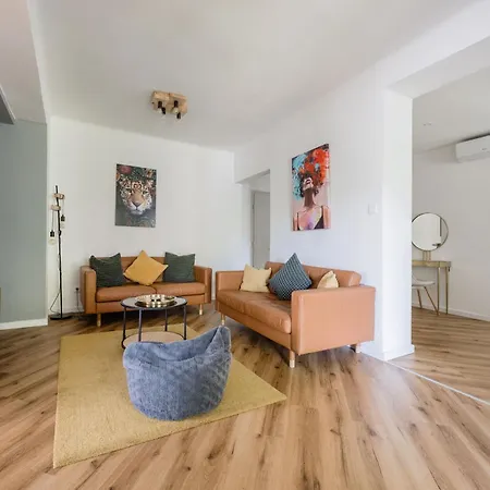 Premium 4br Near Buda Castle