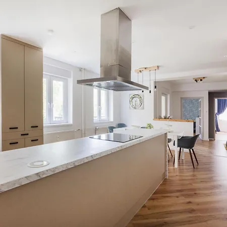 Premium 4br Near Buda Castle דירה בודפשט