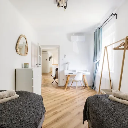 Premium 4br Near Buda Castle דירה בודפשט