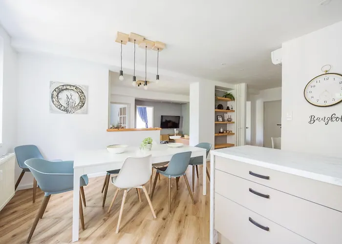 Premium 4br Near Buda Castle * Budapest