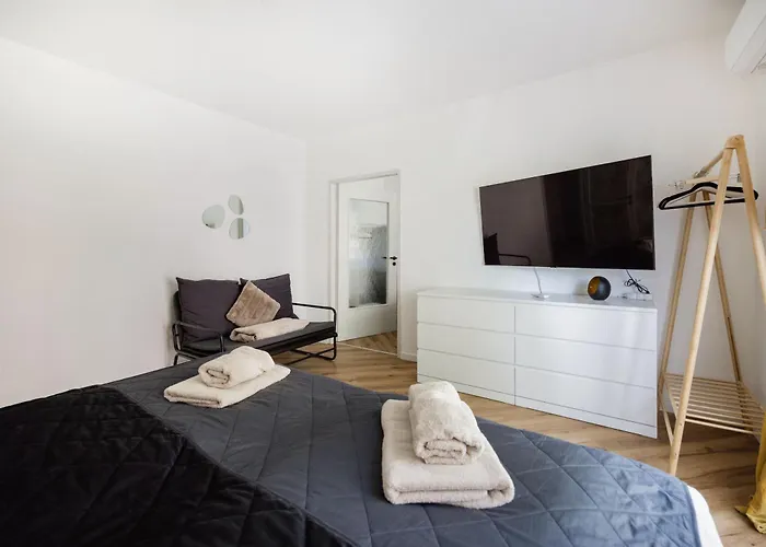 Premium 4br Near Buda Castle * Budapest
